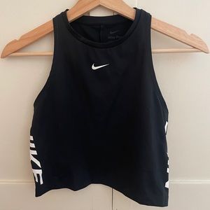 EUC Nike Pro Dri Fit Cropped Tank | Black | Medium